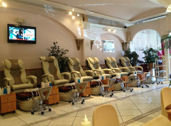 Buckhead Nail and Toe Spa - Atlanta, GA