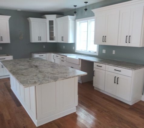 Cromwell Granite & Tile - Cromwell, CT. Beautiful Granite Kitchen Installed by CGT