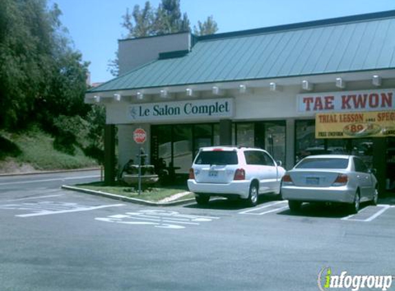 Le Salon Complet - Northridge, CA