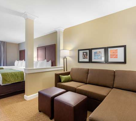 Comfort Inn & Suites At CrossPlex Village - Birmingham, AL