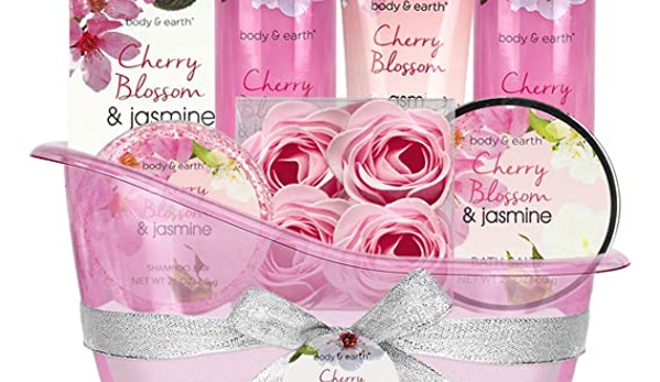 Maximum Merchandise - Amityville, NY. Gift basket of Cherry Blossom Scents