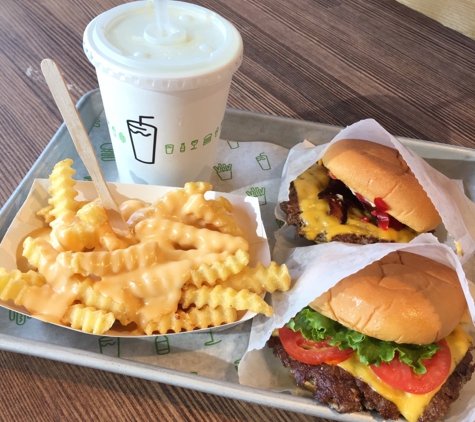 Shake Shack - New Hyde Park, NY