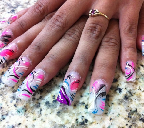 Sun Nails and SpaG - Lawrenceville, GA