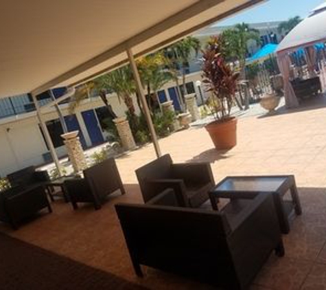 Days Inn by Wyndham St. Petersburg / Tampa Bay Area - Saint Petersburg, FL