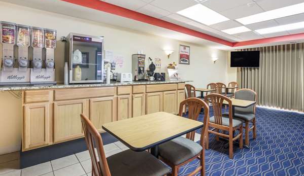 Econo Lodge - Morristown, TN