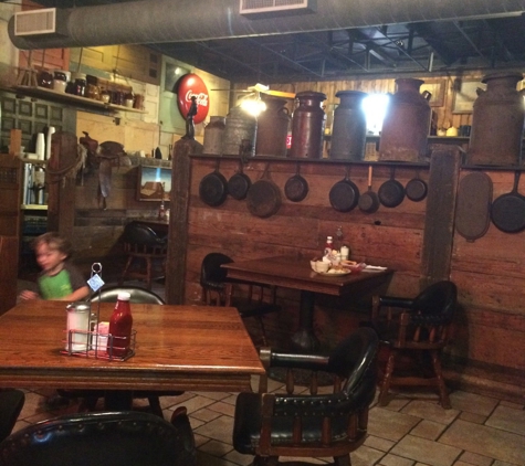 Reno Red's Restaurant - Roanoke, TX