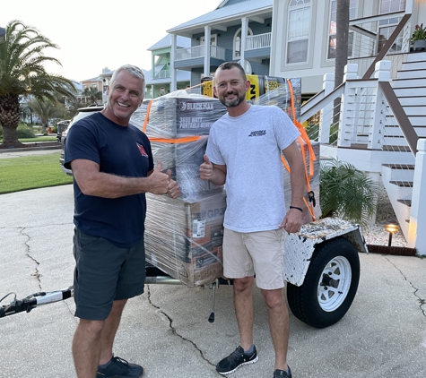 Lake of the Ozarks Dive Services LLC (LOZdive) - Osage Beach, MO. Handing over generators to Florabama to deliver in LA