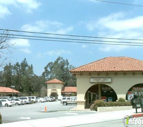 Reyes Adobe Liquor & Jr Market - Agoura Hills, CA