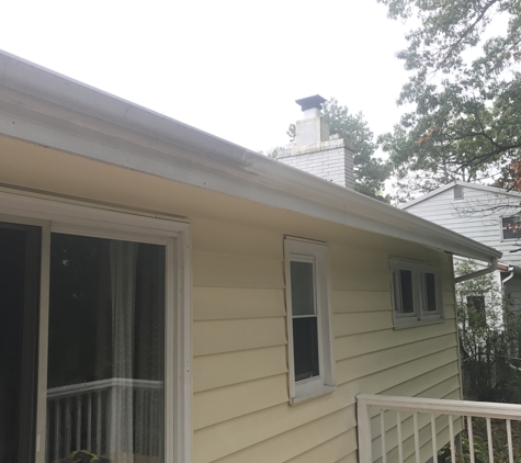 Home Team Power clean - Battle Creek, MI. Gutter brightening included with standard house wash