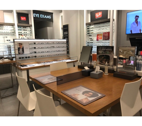 LensCrafters - Carlsbad, CA