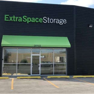 Extra Space Storage - Des Plaines, IL