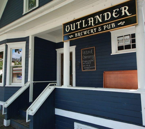 Outlander BrewPub - Seattle, WA