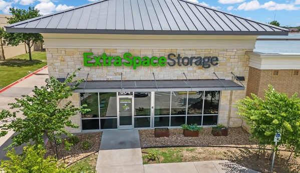 Extra Space Storage - Cedar Hill, TX