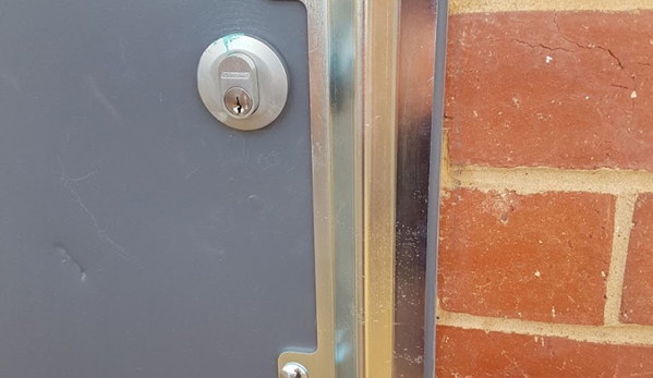 Buzz Locksmiths - Kennington, VIC