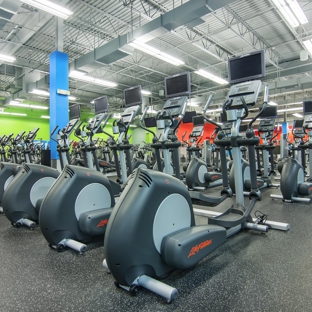 Blink Fitness - Closed - Islandia, NY