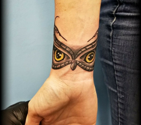 Cutthroat Tattoo - Broussard, LA. Owl Tattoo my Boyfriend Josh Dawsey @ Cutthroat Tattoo did on me for my birthday