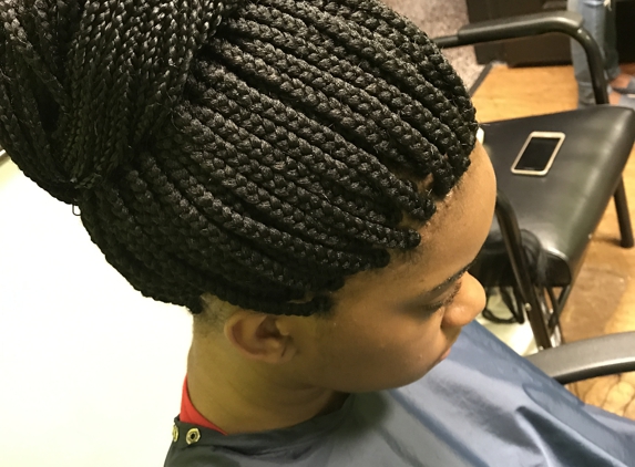 Specials at Meebest African Hair Braiding - Houston, TX. Box braids 160 and up with the hair