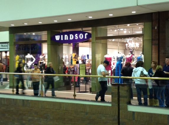 Windsor Fashion - Glendale, CA