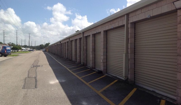 Extra Space Storage - Celebration, FL