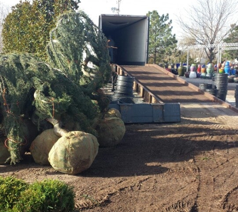 Hong's Landscaping & Nursery Inc - Wichita, KS