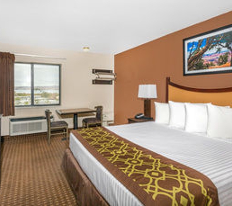 Travelodge by Wyndham Lake Havasu - Lake Havasu City, AZ