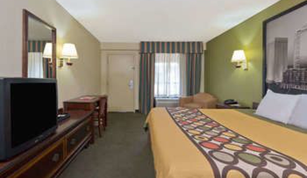 Super 8 by Wyndham Huntersville/Charlotte Area - Huntersville, NC