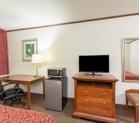 Days Inn - Schenectady, NY