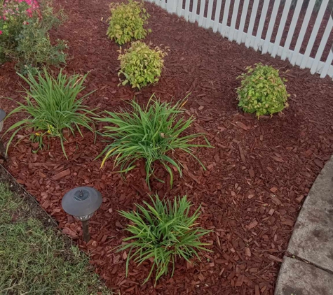 S & T Tree Service and Landscaping - Duncan, OK. One of the flower beds after