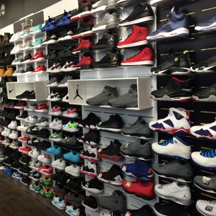 Hibbett Sports - Charlotte, NC