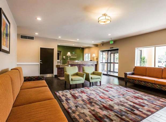 Quality Inn & Suites Birmingham - Highway 280 - Birmingham, AL