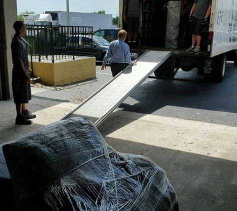 Two Men And A Truck - Miami Lakes, FL