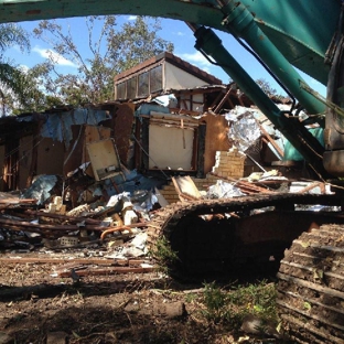 Hanlon Excavation and Demolition - Alloway, QLD. Complete Demolition