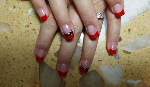 Star Nails and Spa - Columbus, TX