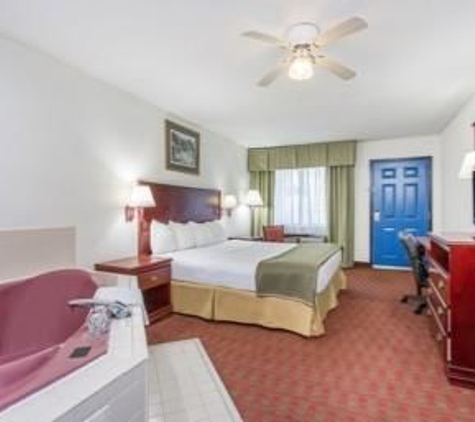 Baymont Inn & Suites - Manning, SC
