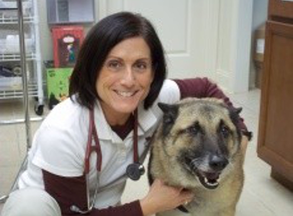 Acosta  Veterinary Hospital - Biloxi, MS