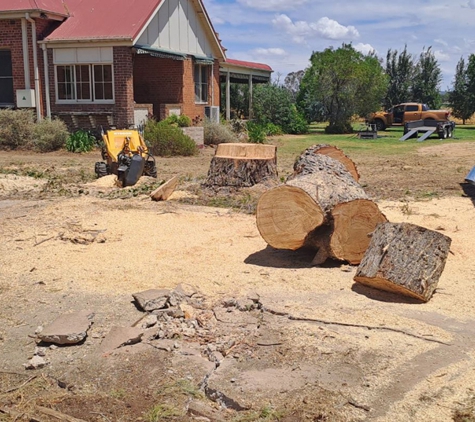 Phil's Tree Service - Cootamundra, NSW