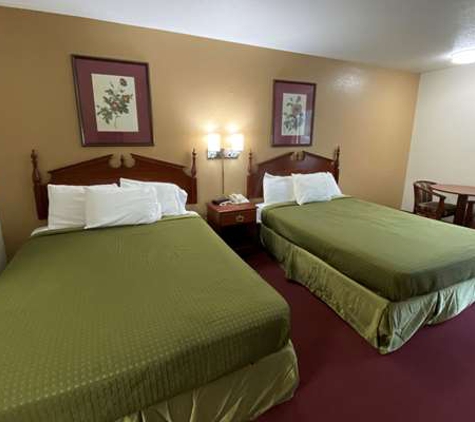 Super 8 by Wyndham Kinder/Coushatta near Casino - Kinder, LA