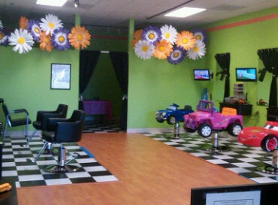 Sharkey's Cuts for Kids - Montebello, CA