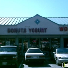 Plaza Donuts & Yogurt