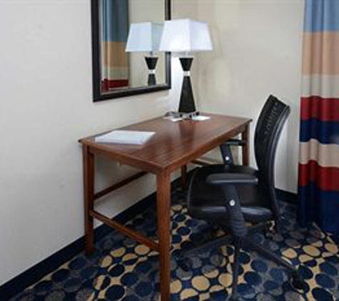 Hampton Inn & Suites Lynchburg - Lynchburg, VA