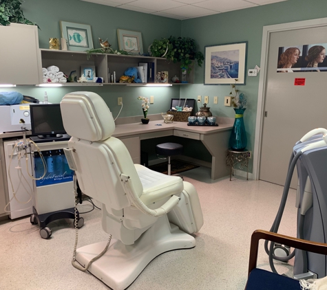 The Aesthetic Center at Eye Centers of Florida - Fort Myers, FL