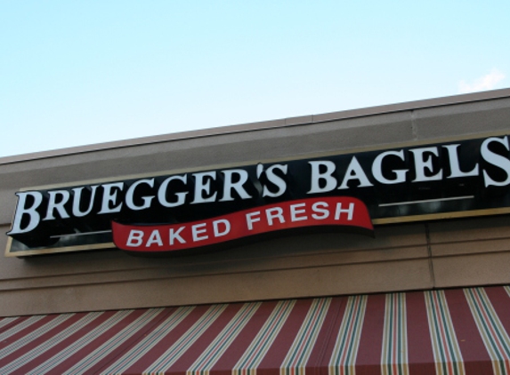 Bruegger's - Minneapolis, MN