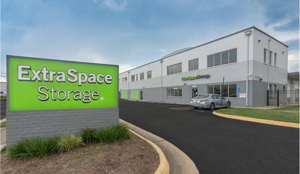 Extra Space Storage - Falls Church, VA