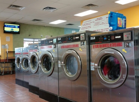 Laura's Laundromat - Barboursville, WV