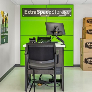 Extra Space Storage - College Park, GA