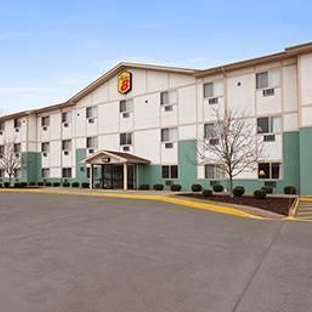 Super 8 by Wyndham Cromwell/Middletown - Cromwell, CT