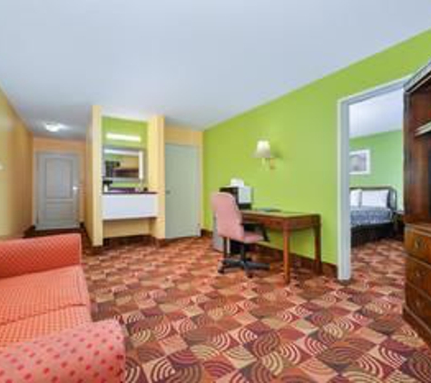 Americas Best Value Inn - Eldon, MO