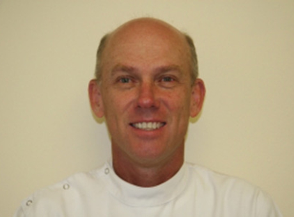 Gordon Family Dentistry - Gordon, NSW. Ian Norton - BDS