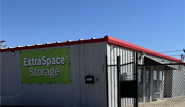 Extra Space Storage - Flowood, MS