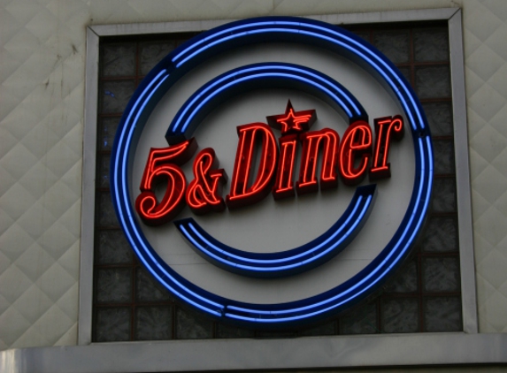 5 & Diner - Tulsa, OK